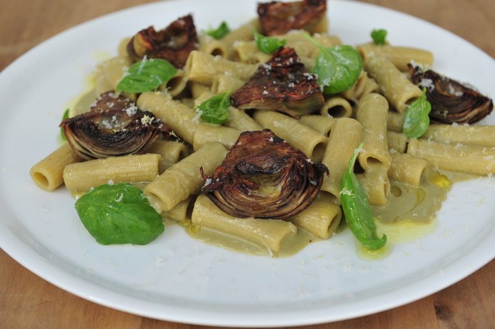 Pasta con alcauciles. Foto: Lucia Merle.