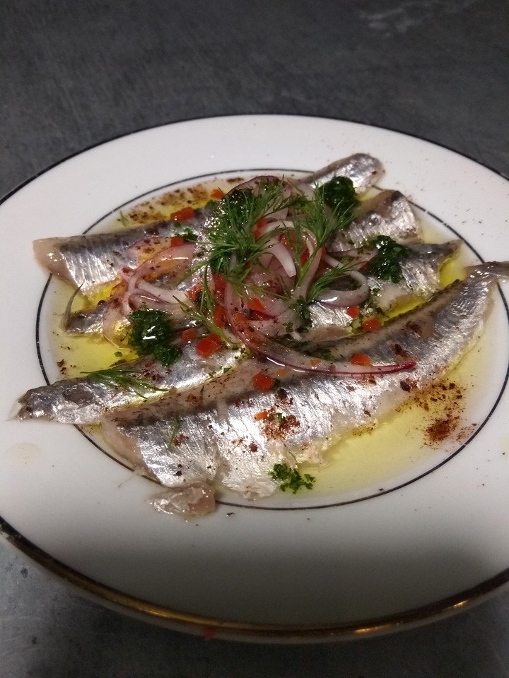 Anchoas en escabeche.