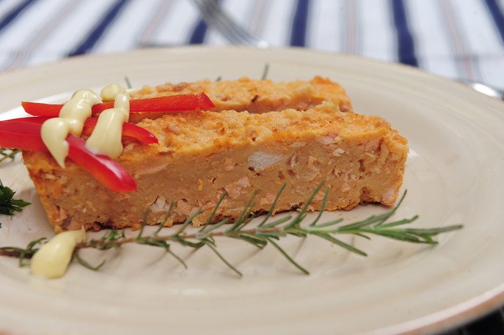 Pastel de salmon y merluza. Foto Lorena Lucca