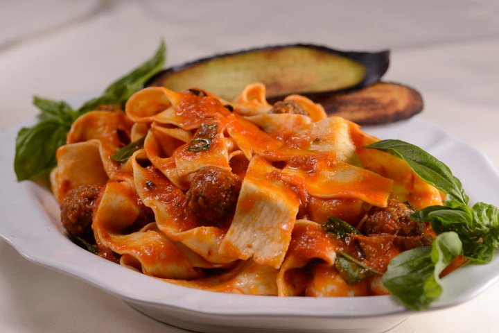 Pappardelle con albondigas. Foto: Gerardo Dell